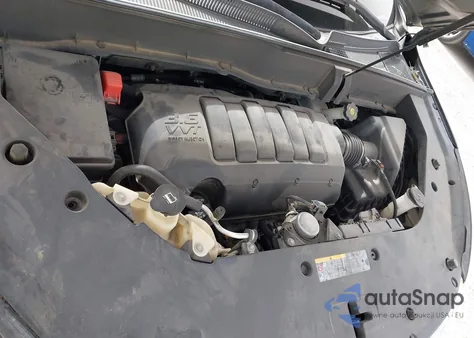 2015 Chevrolet Traverse Ls z USA, uszkodzony, nr VIN 1GNKRFEDXFJ219765